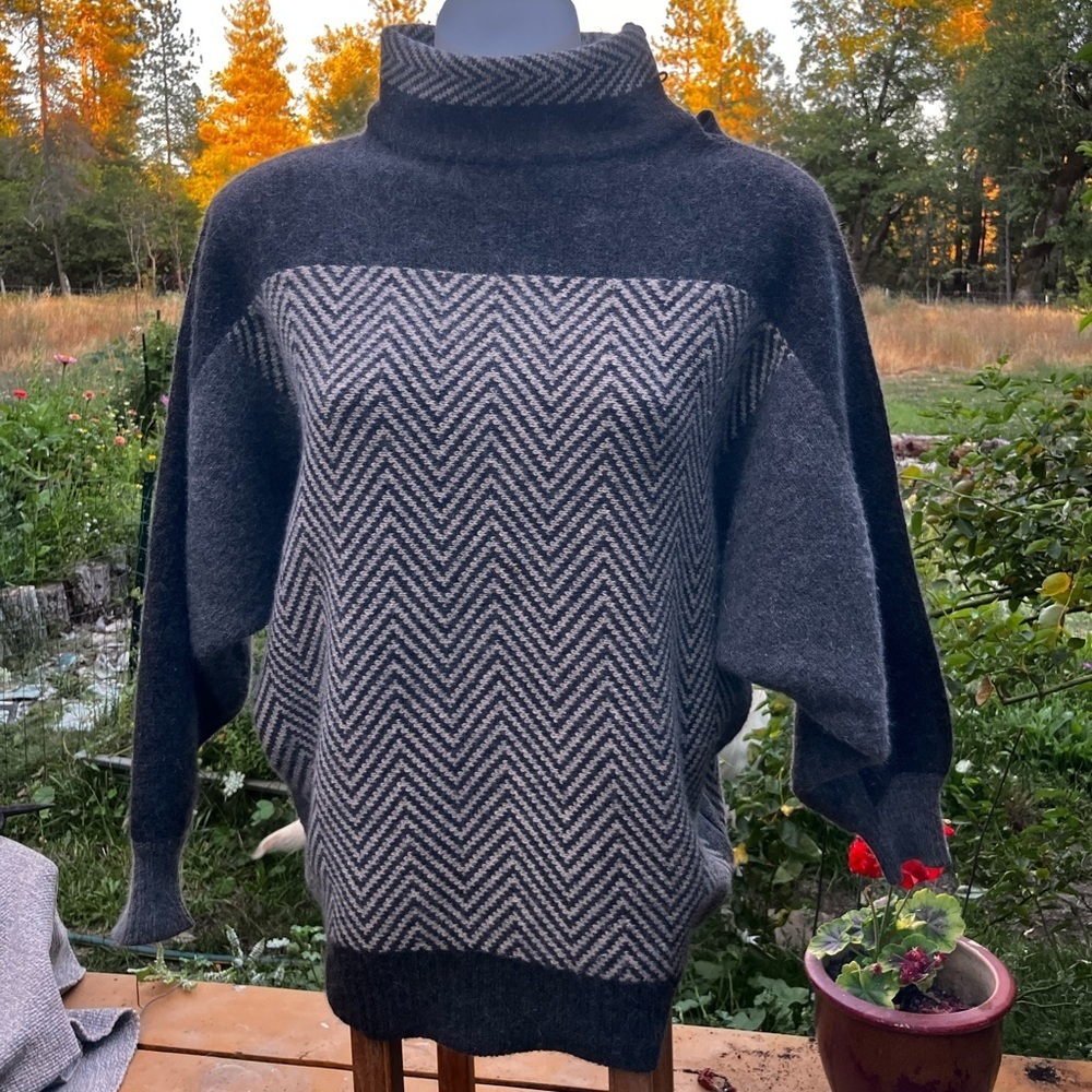 Pierre Cardin vintage early 80’s dolman  sleeve lambswool and angora sweater M